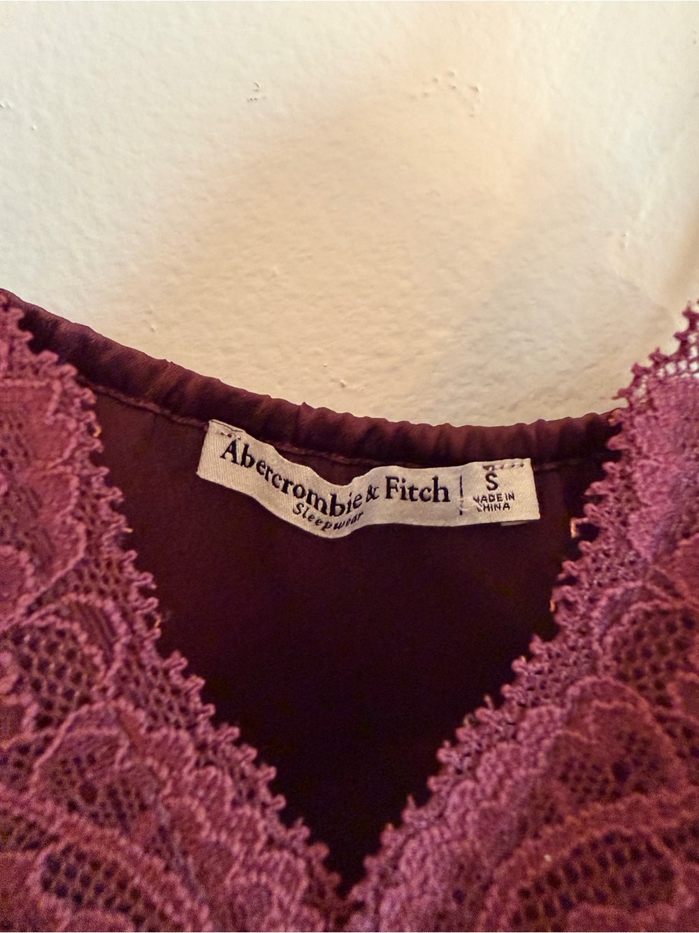 Abercrombie & Fitch Lace-Trim Satin Camisole - Picture 5 of 6